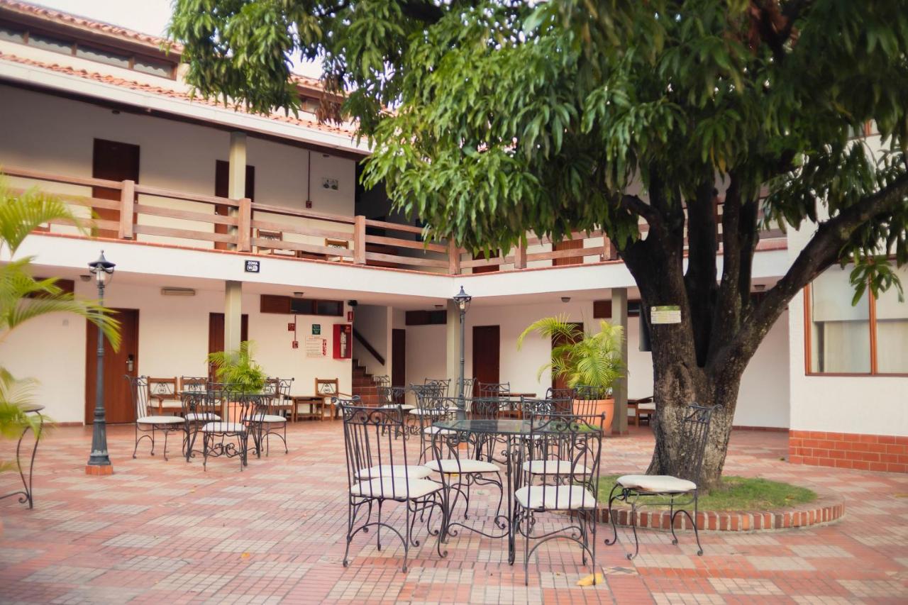 Hotel Faranda Bolivar Cucuta, A Member Of Radisson Individuals Exteriör bild