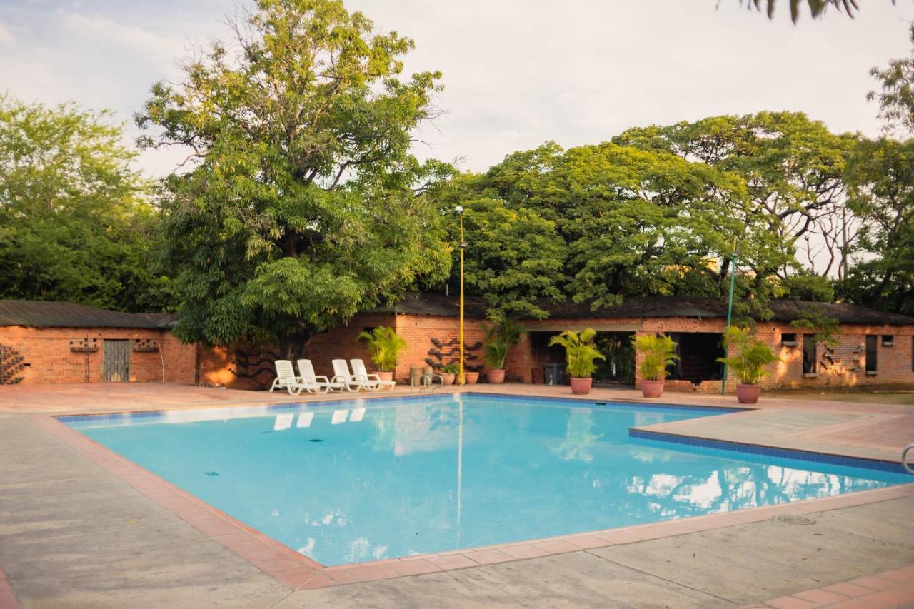 Hotel Faranda Bolivar Cucuta, A Member Of Radisson Individuals Exteriör bild